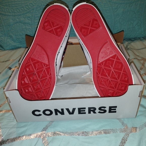 Converse Unisex Black w/red Roses High Top Sneakers - Picture 7 of 12